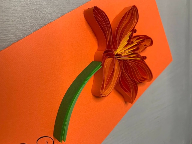 Квілінг листівка “З ювілеєм!” з об’ємною лілією ручної роботи