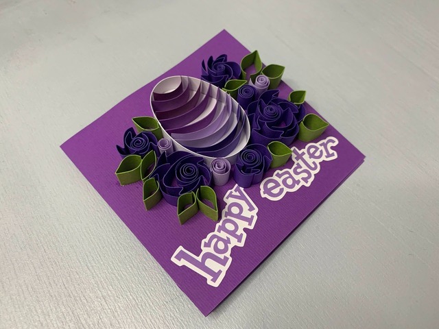 Квілінг листівка “Happy Easter” з об’ємним яйцем та квітами ручної роботи