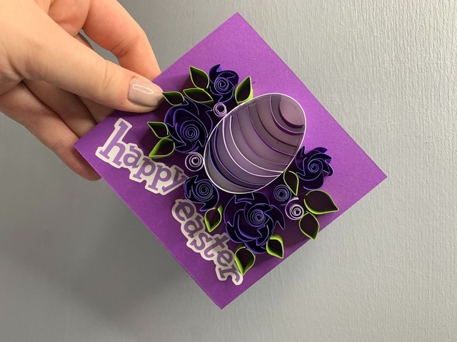 Квілінг листівка “Happy Easter” з об’ємним яйцем та квітами ручної роботи