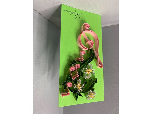 Квілінг листівка “З ювілеєм!” з декоративною композицією у формі скрипкового ключа