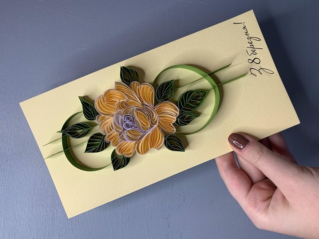 Квілінг листівка ручної роботи “Квітка до 8 березня”