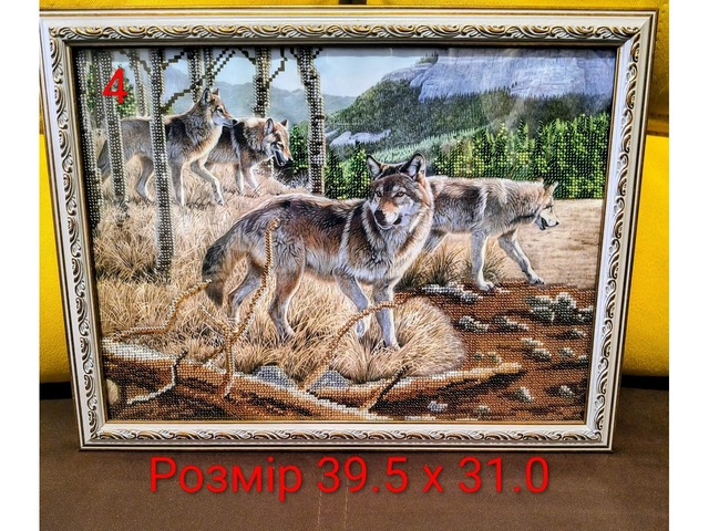 Продам авторські картини з бісеру .ручна робота, в рамці