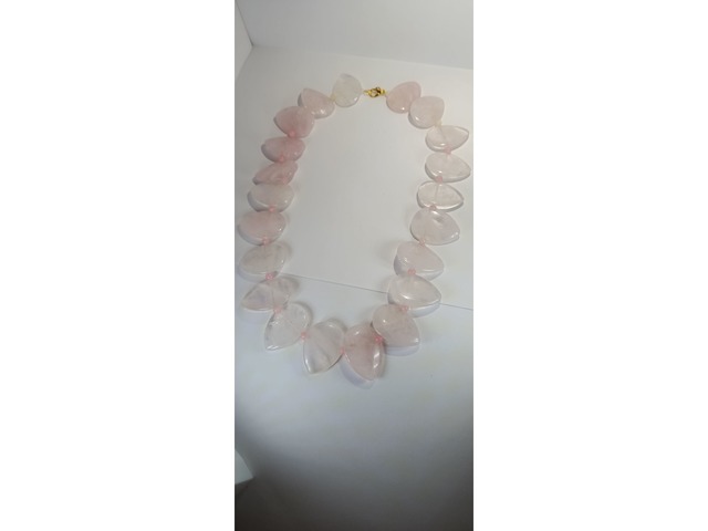 НАМИСТА З НАТУРАЛЬНИХ МАТЕРІАЛІВ