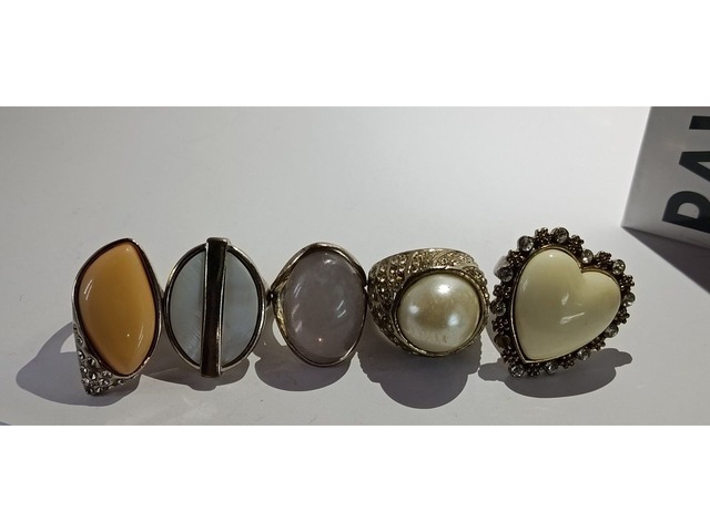 КАБЛУЧКИ.ПЕРСТНІ.ПЕЧАТКИ