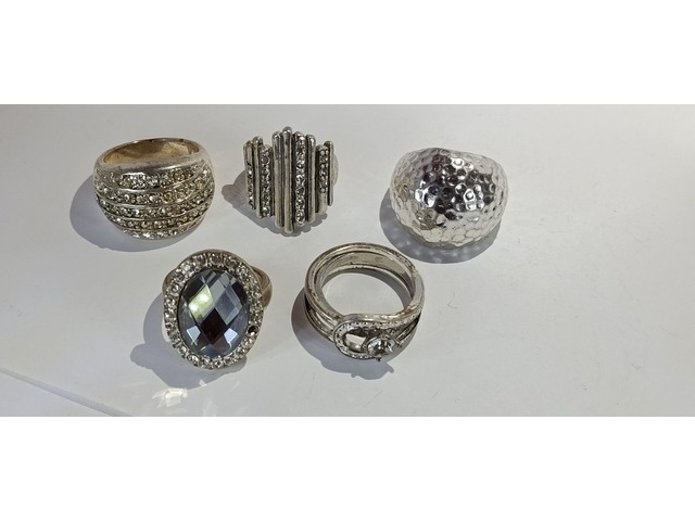 КАБЛУЧКИ.ПЕРСТНІ.ПЕЧАТКИ