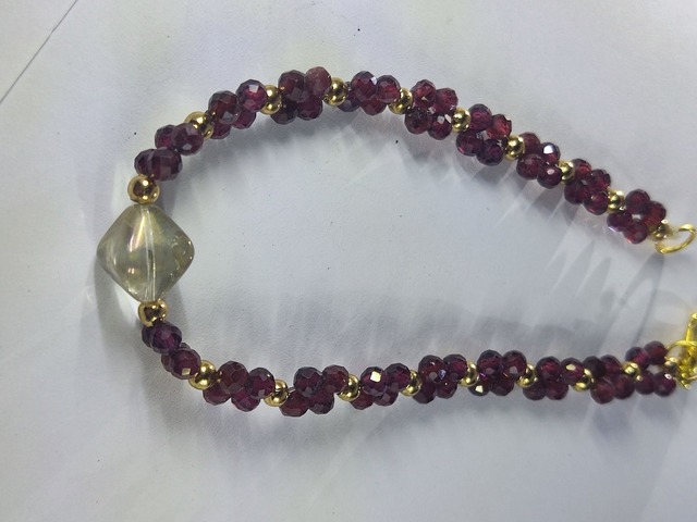 БРАСЛЕТИ НА БУДЬ ЯКИЙ СМАК