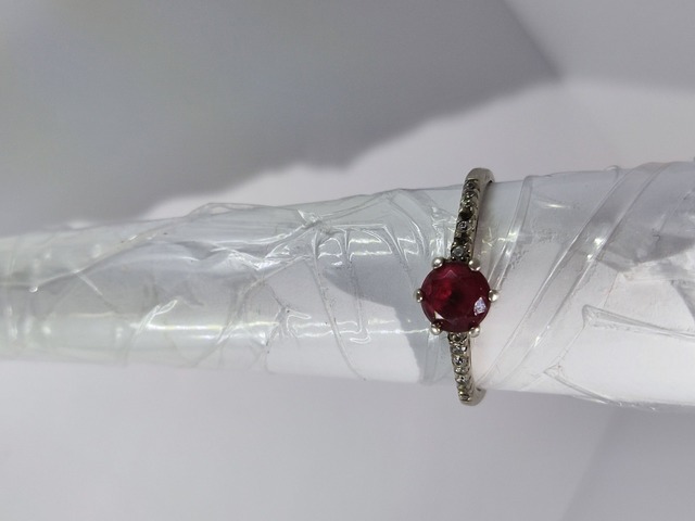 СРІБНІ КАБЛУЧКИ