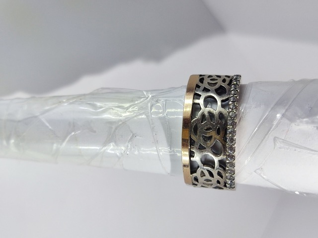 СРІБНІ КАБЛУЧКИ