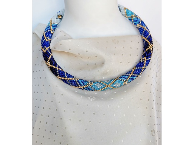 Прикраса із бісеру кольє-джгут "Північне сяйво"