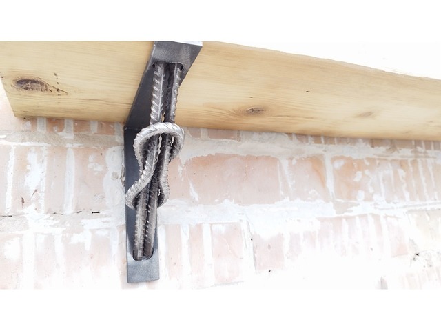 Настінна полиця в стилі лофт з натурального дерева та металу