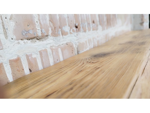 Настінна полиця в стилі лофт з натурального дерева та металу