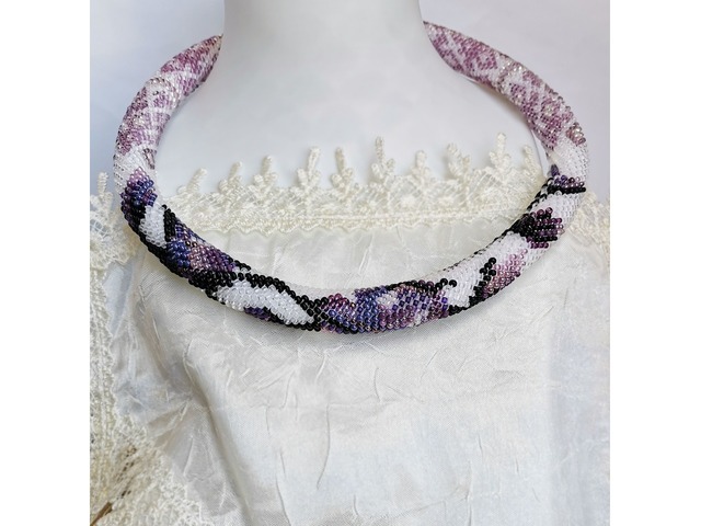 Прикраса із бісеру кольє-джгут "Симфонія"