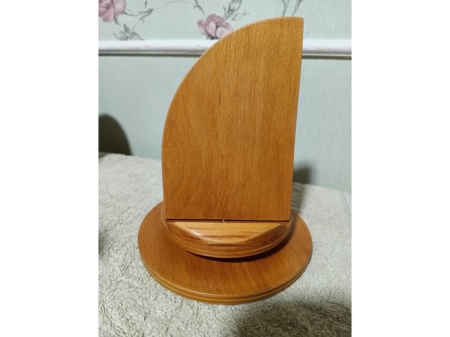 Подставка под телефон/планшет