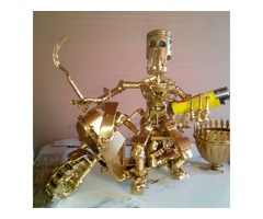 Сувениры ручной роботы с металла