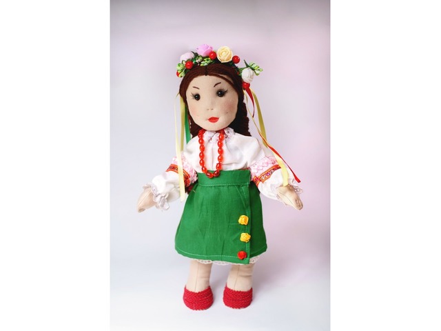 Кукла ручной работы, украинка в национальном костюме
