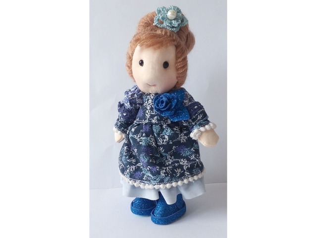 Текстильная интерьерная кукла ручной работы Лидия