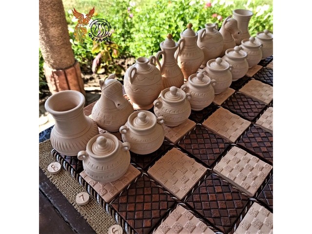 Глиняные гончарные шахматы
