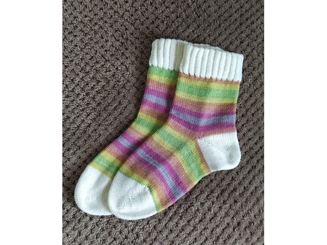 Шкарпетки з спеціальної носочної пряжі