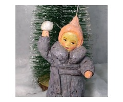 Ватная игрушка девочка со снежком