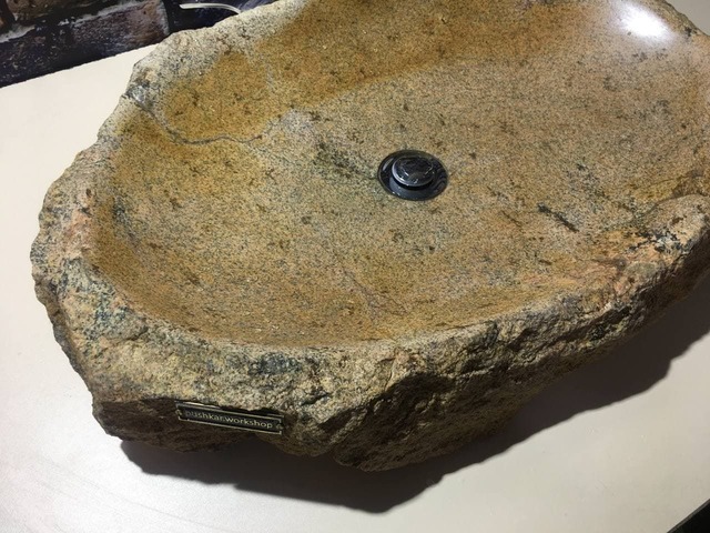 Раковина з граніту